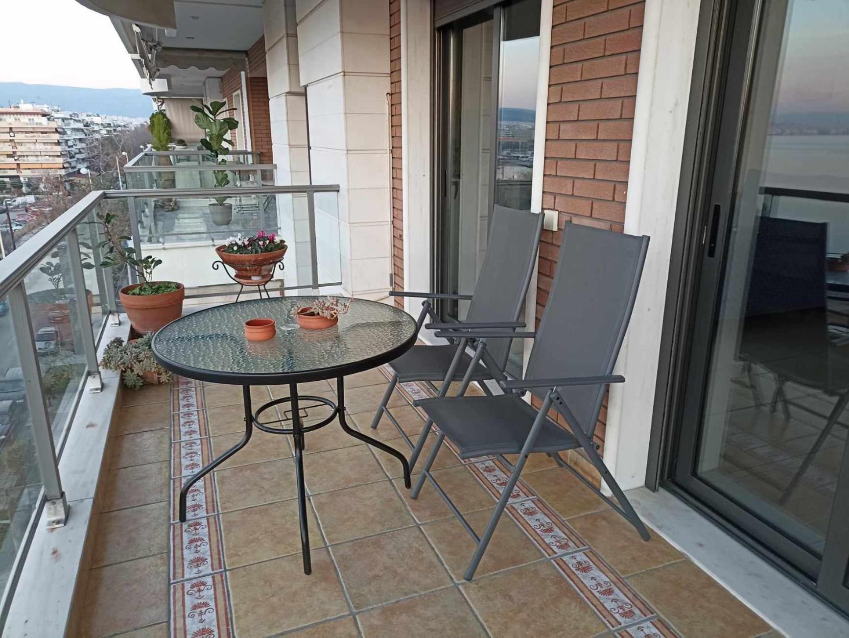 Seafront Family Apartment & Free Parking, The Cruiseflat Tessalónica Exterior foto